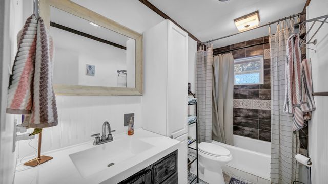 5808 Bunker Boulevard, Watauga, TX 76148