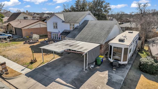5808 Bunker Boulevard, Watauga, TX 76148