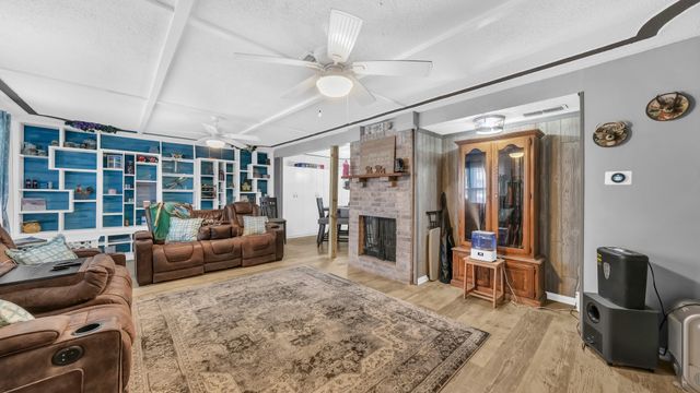 5808 Bunker Boulevard, Watauga, TX 76148