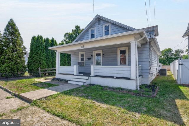 416 E DERRY RD, Hershey, PA 17033