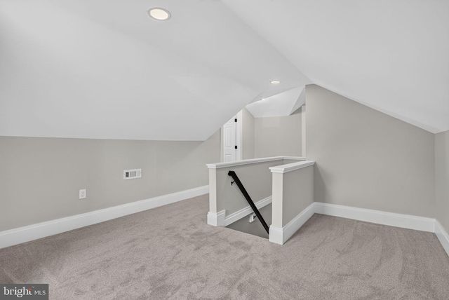 416 E DERRY RD, Hershey, PA 17033