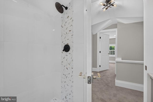 416 E DERRY RD, Hershey, PA 17033
