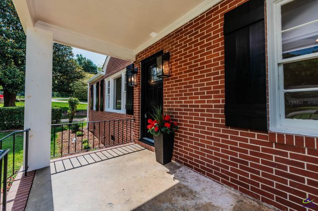 3063 Somerset Drive, Macon, GA 31206
