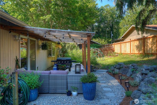 6919 81st Avenue NW, Gig Harbor, WA 98335