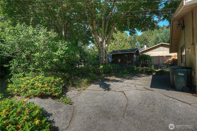 6919 81st Avenue NW, Gig Harbor, WA 98335