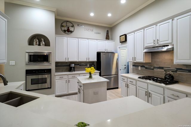 50 Amber Frst, San Antonio, TX 78232