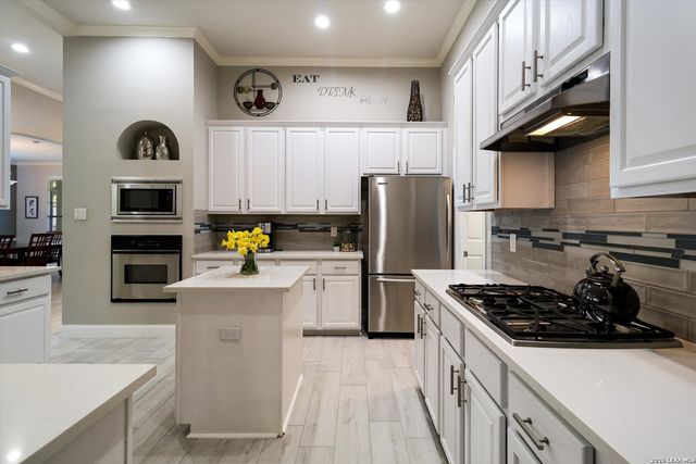 50 Amber Frst, San Antonio, TX 78232