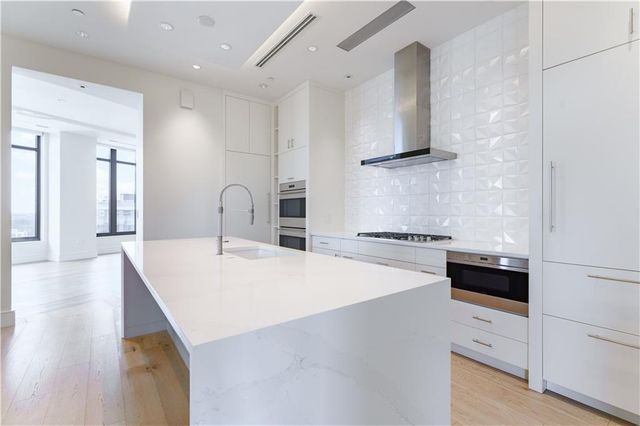 3376 Peachtree Road NE 34A, Atlanta, GA 30326