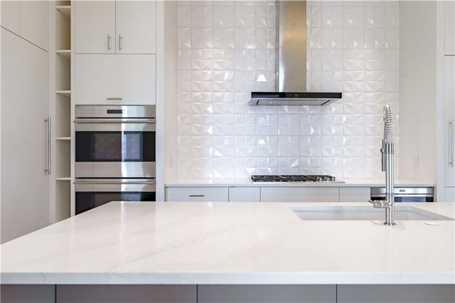 3376 Peachtree Road NE 34A, Atlanta, GA 30326