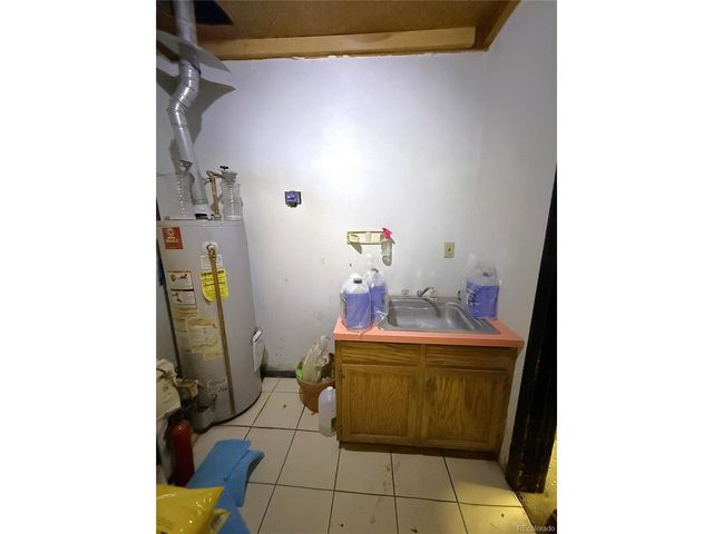 183 E Ave, Limon, CO 80828