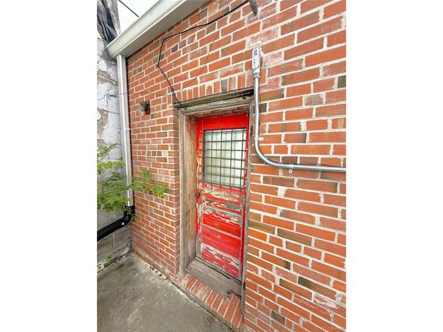 183 E Ave, Limon, CO 80828