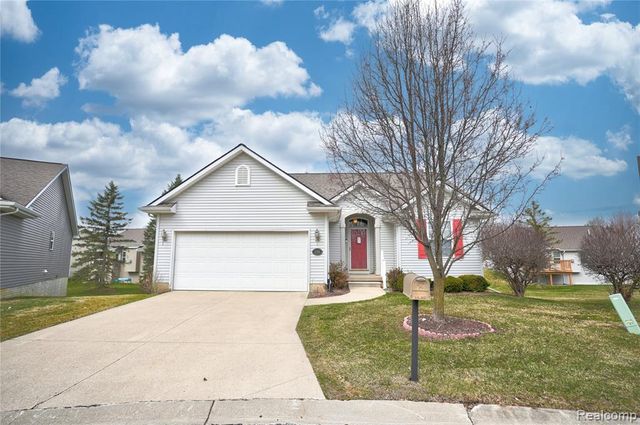 1130 Creekside Court, Burton, MI 48509