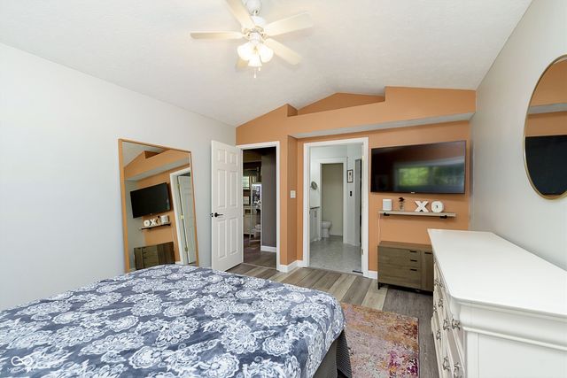 6493 Hunters Green Circle, Indianapolis, IN 46278