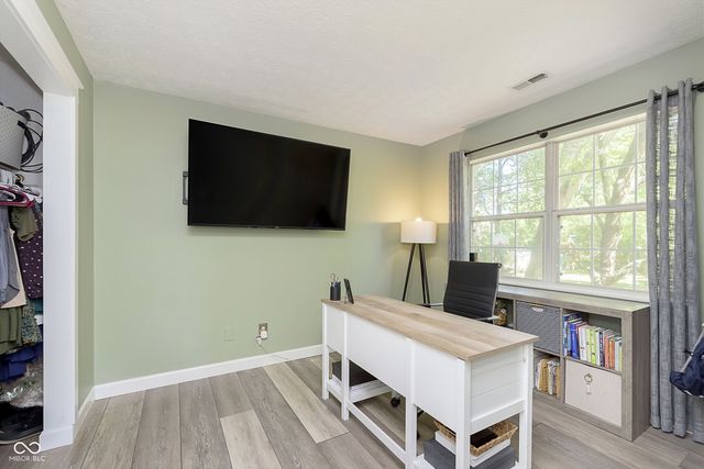 6493 Hunters Green Circle, Indianapolis, IN 46278