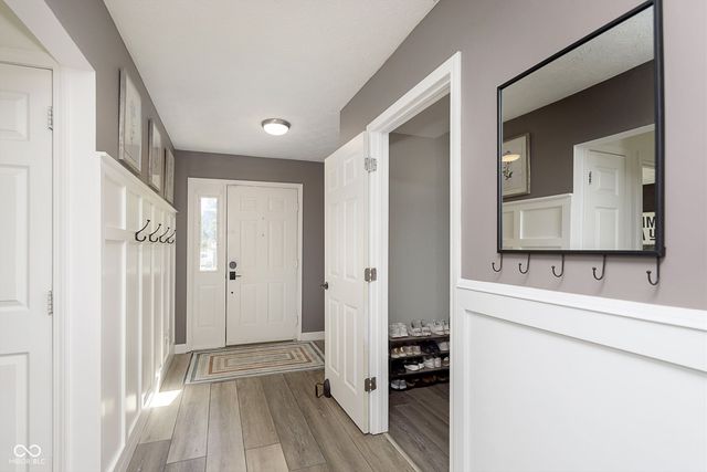 6493 Hunters Green Circle, Indianapolis, IN 46278