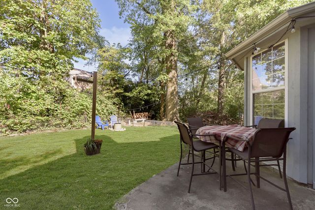 6493 Hunters Green Circle, Indianapolis, IN 46278