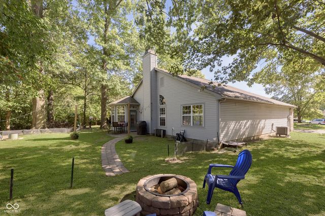 6493 Hunters Green Circle, Indianapolis, IN 46278