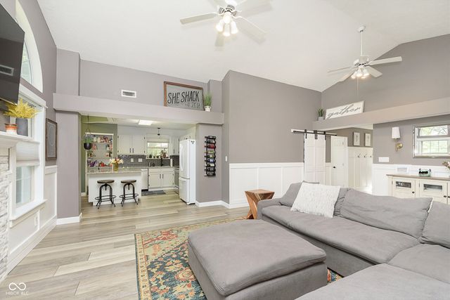 6493 Hunters Green Circle, Indianapolis, IN 46278