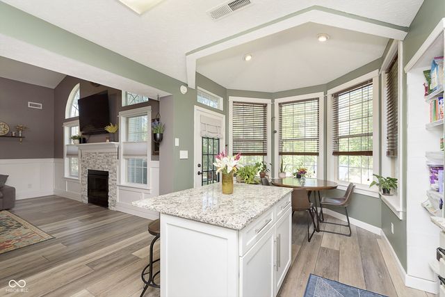 6493 Hunters Green Circle, Indianapolis, IN 46278