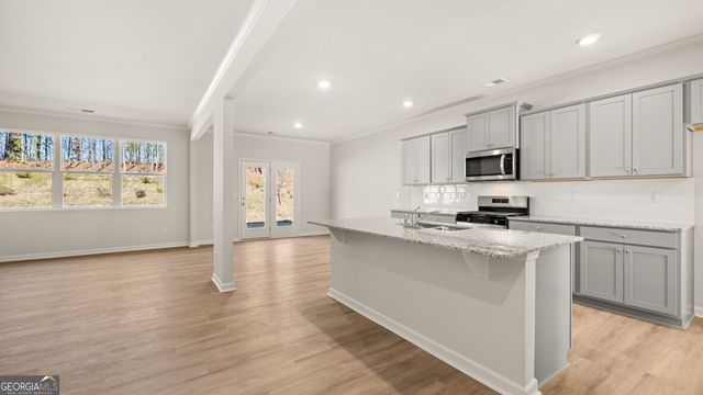 124 Crooked Lake Park, Villa Rica, GA 30180