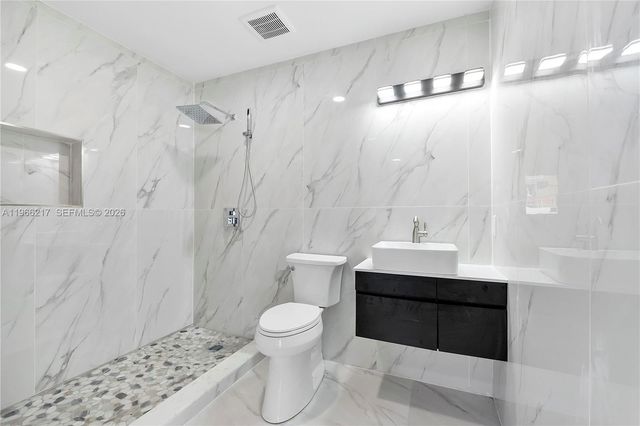 4725 NW 5th Ct, Plantation, FL 33317