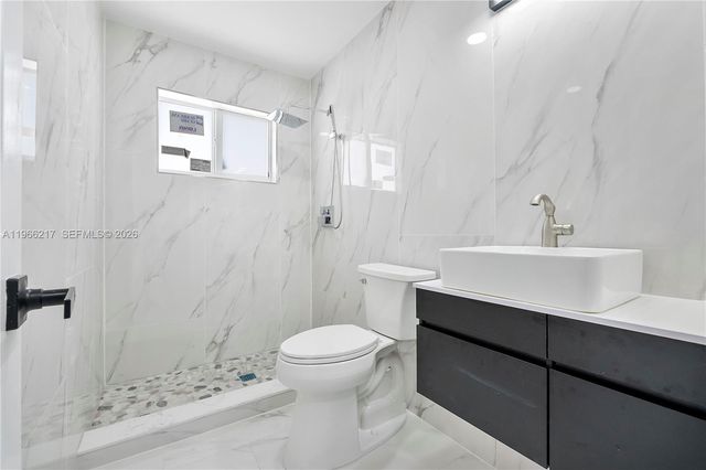 4725 NW 5th Ct, Plantation, FL 33317