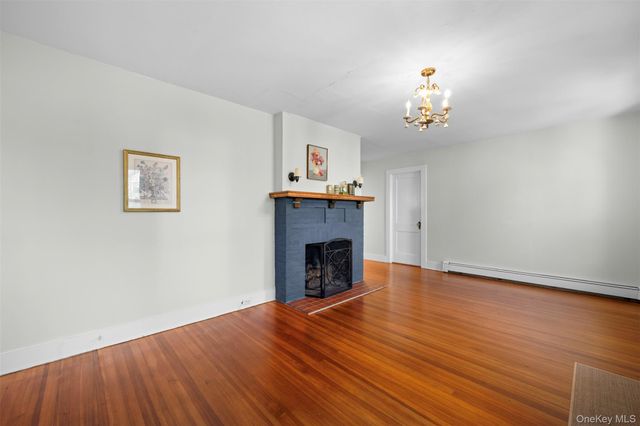 171 Taft Crescent, Centerport, NY 11721