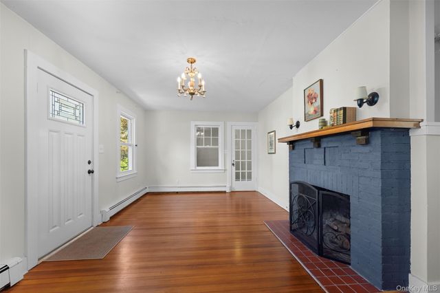 171 Taft Crescent, Centerport, NY 11721