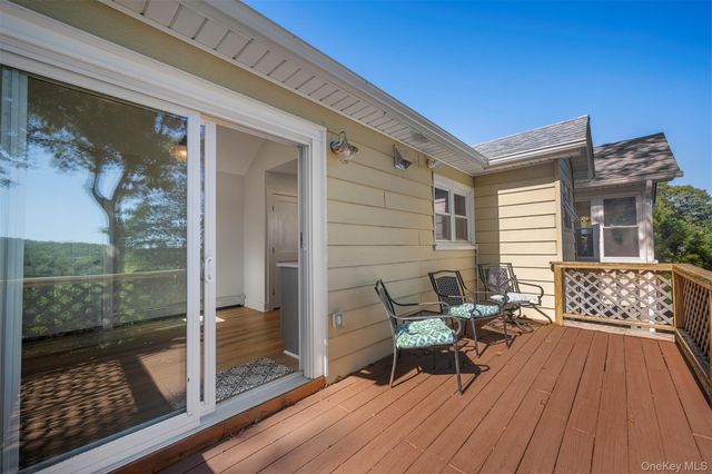 171 Taft Crescent, Centerport, NY 11721