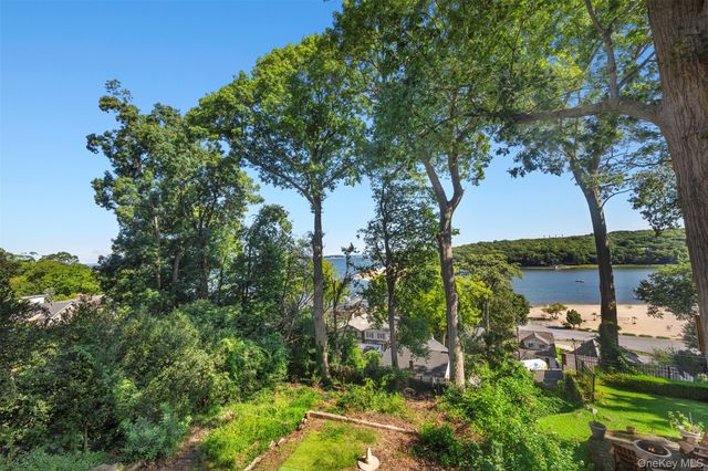 171 Taft Crescent, Centerport, NY 11721
