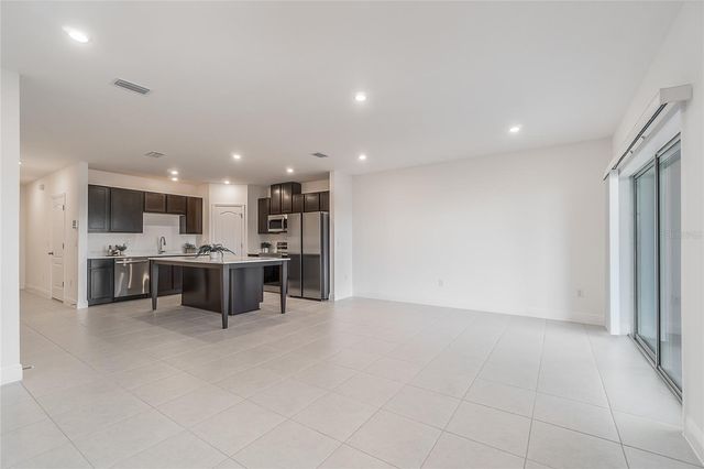 32123 POND APPLE BEND, San Antonio, FL 33576