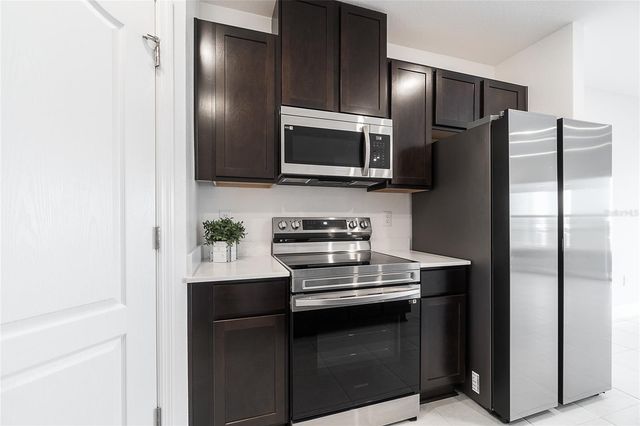 32123 POND APPLE BEND, San Antonio, FL 33576