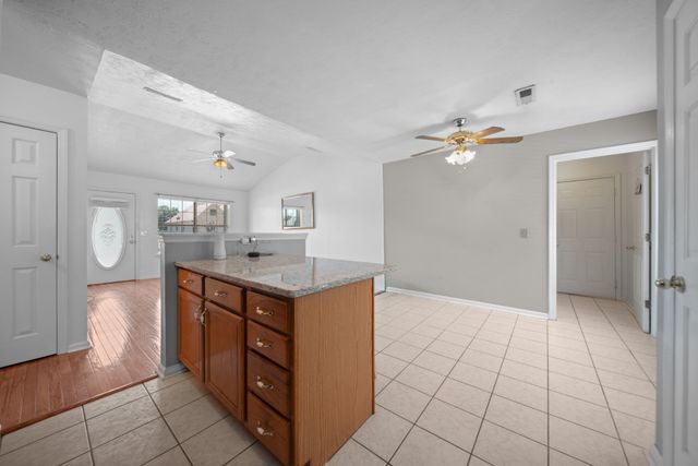 304 Riverwood Ct, La Vergne, TN 37086