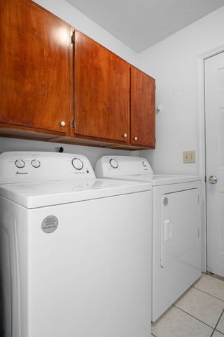 304 Riverwood Ct, La Vergne, TN 37086