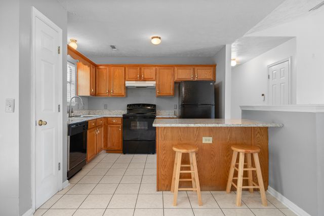 304 Riverwood Ct, La Vergne, TN 37086