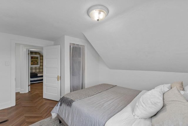 341 WILSON Avenue, Waukesha, WI 53186