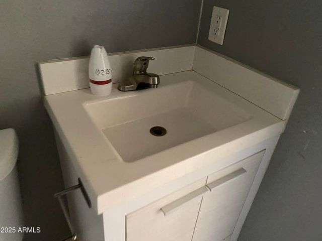 5231 W CAMBRIDGE Avenue, Phoenix, AZ 85035