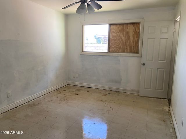 5231 W CAMBRIDGE Avenue, Phoenix, AZ 85035