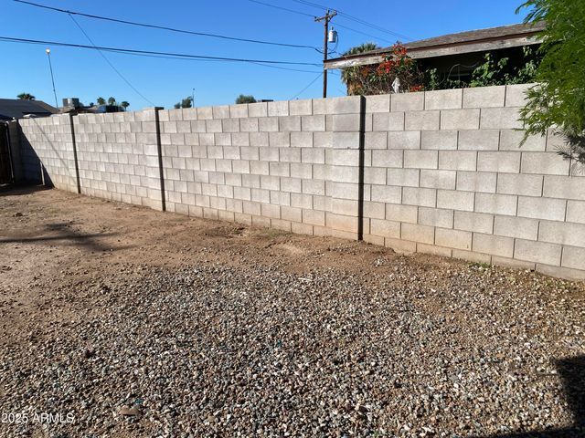 5231 W CAMBRIDGE Avenue, Phoenix, AZ 85035