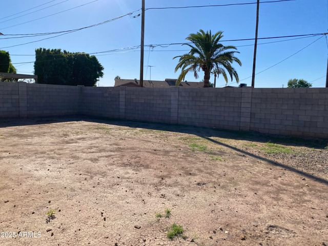 5231 W CAMBRIDGE Avenue, Phoenix, AZ 85035