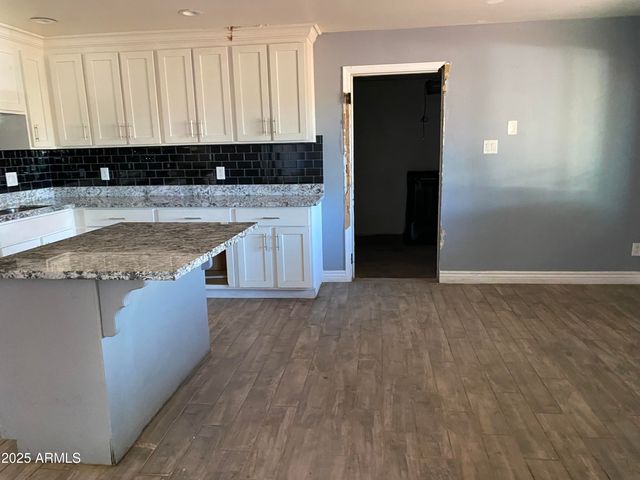 5231 W CAMBRIDGE Avenue, Phoenix, AZ 85035