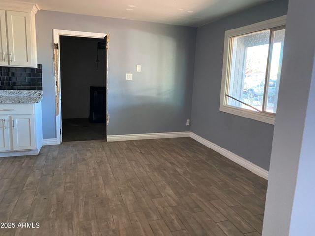 5231 W CAMBRIDGE Avenue, Phoenix, AZ 85035