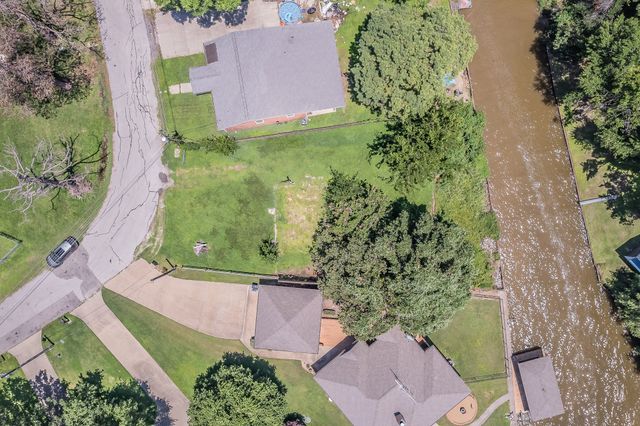 110 Ricky Drive, Gun Barrel City, TX 75803