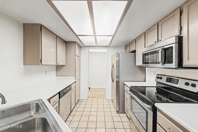 15447 N 1ST Place, Phoenix, AZ 85022