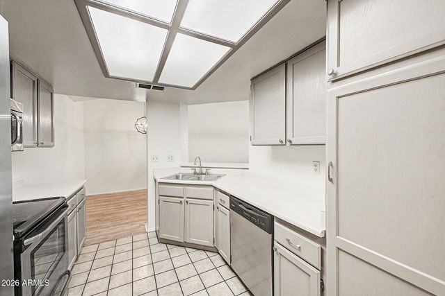 15447 N 1ST Place, Phoenix, AZ 85022