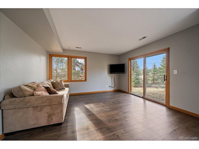 7082 Silverhorn Dr, Evergreen, CO 80439