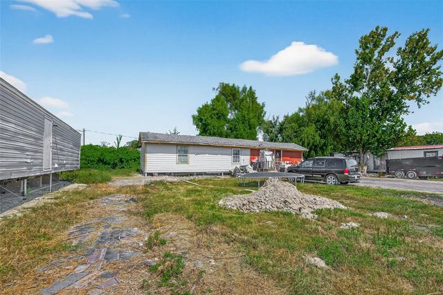 14215 Sweeney Road, Houston, TX 77060