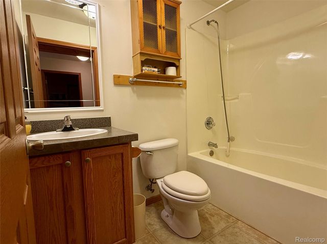 6378 11th Street, Otter Lake Village, MI 48464