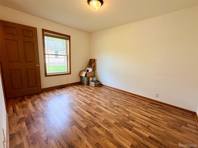 6378 11th Street, Otter Lake Village, MI 48464