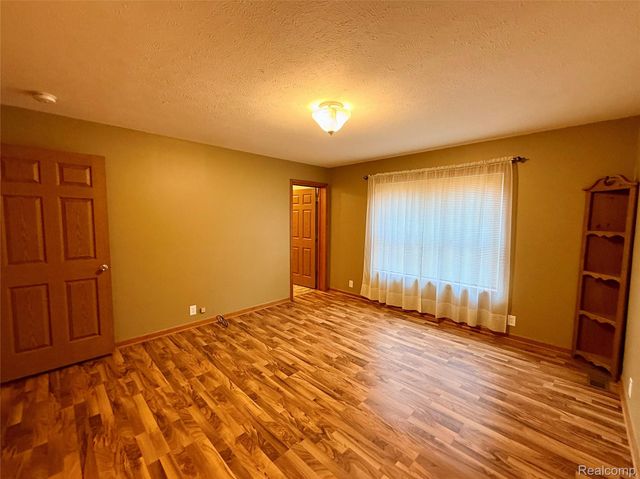 6378 11th Street, Otter Lake Village, MI 48464
